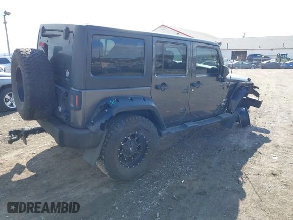 2014 Jeep Wrangler Unlimited Sport with VIN 1C4HJWDG1EL251271, listed as a IAAI auction lot 41647210 with 100,168 mi miles. Bid and sale history available at carsss.com. Image 4.