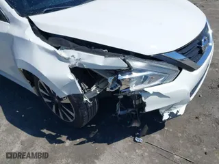 2018 Nissan Altima 2.5 SR with VIN 1N4AL3AP3JC134886, listed as a IAAI auction lot 41806510 with 171,653 mi miles. Bid and sale history available at carsss.com. Image 6.