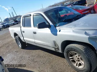 2001 Dodge Dakota Sport with VIN 1B7HL2AN51S310862, listed as a IAAI auction lot 41436565 with 152,425 mi miles. Bid and sale history available at carsss.com. Image 13.