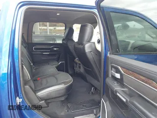 2019 Ram 2500 Laramie with VIN 3C6UR5FL1KG640911, listed as a IAAI auction lot 41668058 with 35,520 mi miles. Bid and sale history available at carsss.com. Image 8.