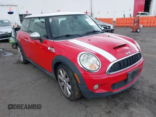 2008 MINI Hardtop S with VIN WMWMF73538TT89756, listed as a IAAI auction lot 41907020 with 139,789 mi miles and . Bid and sale history available at DreamBid. Image 1.