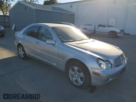2003 Mercedes-Benz C 230/260/280/320 with VIN WDBRF64J33F309005, listed as a Copart auction lot 73726644 with Not Provided miles and Salvage Title. Bid and sale history available at DreamBid. Image 4.