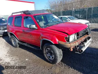 2000 Nissan Xterra XE with VIN 5N1ED28Y1YC542522, listed as a IAAI auction lot 41667170 with 262,204 mi miles. Bid and sale history available at carsss.com. Image 1.