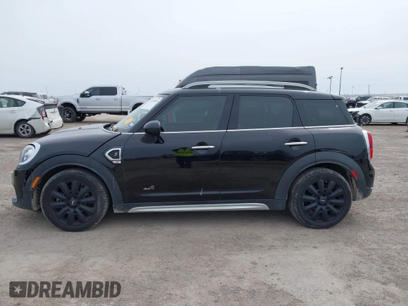 2019 MINI Countryman Cooper S with VIN WMZYT5C58K3E64351, listed as a IAAI auction lot 41739265 with 58,893 mi miles. Bid and sale history available at carsss.com. Image 14.