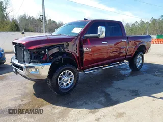 2018 Ram 2500 Laramie с VIN 3C6UR5FL9JG206461, выставлен на аукционе IAAI как лот 41655870 с пробегом 124 386 миль миль и . История ставок и продаж доступна на DreamBid. Изображение 19.