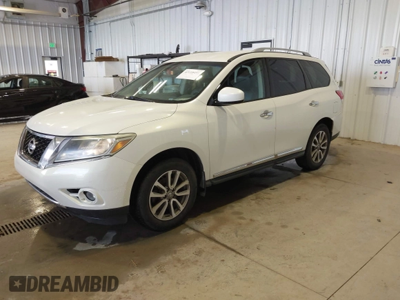 2014 Nissan Pathfinder SV with VIN 5N1AR2MM7EC687692, listed as a IAAI auction lot 42118491 with 175,209 mi miles. Bid and sale history available at carsss.com. Image 2.
