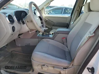 2006 Ford Explorer XLS z VIN 1FMEU72E76UA58986, wystawiony jako Copart lot #49586595 z przebiegiem 158 902 mil mil oraz Szkoda całkowita • Salvage title. Historia ofert i sprzedaży dostępna na DreamBid. Obrazek 7.