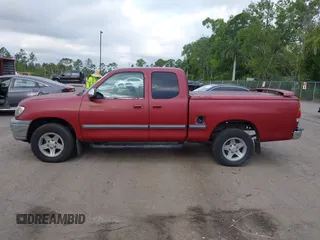 2000 Toyota Tundra SR5 z VIN 5TBRT3417YS053962, wystawiony jako IAAI lot #42051203 z przebiegiem 165 584 mil mil oraz . Historia ofert i sprzedaży dostępna na DreamBid. Obrazek 15.