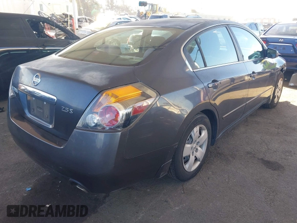 2008 Nissan Altima 2.5 with VIN 1N4AL21E38N428392, listed as a IAAI auction lot 41666178 with 156,808 mi miles. Bid and sale history available at carsss.com. Image 4.