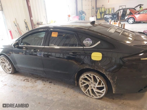 2020 Ford Fusion SE with VIN 3FA6P0HD3LR167749, listed as a IAAI auction lot 41996900 with 105,831 mi miles. Bid and sale history available at carsss.com. Image 14.