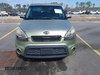 2013 Kia Soul with VIN KNDJT2A53D7543244, listed as a IAAI auction lot 41795782 with 158,671 mi miles. Bid and sale history available at carsss.com. Image 6.