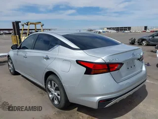 2020 Nissan Altima S z VIN 1N4BL4BV7LC259562, wystawiony jako IAAI lot #42331476 z przebiegiem 31 409 mil mil oraz . Historia ofert i sprzedaży dostępna na DreamBid. Obrazek 3.