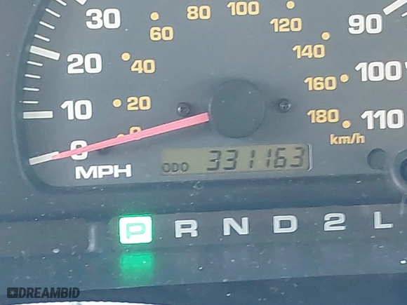 2002 Toyota 4Runner Limited with VIN JT3GN87R829000916, listed as a IAAI auction lot 40653917 with 331,163 mi miles. Bid and sale history available at carsss.com. Image 15.