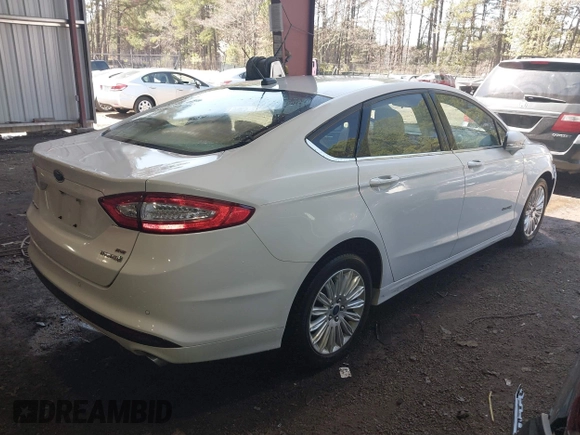 2014 Ford Fusion SE Hybrid with VIN 3FA6P0LU0ER373945, listed as a IAAI auction lot 41810533 with 82,177 mi miles. Bid and sale history available at carsss.com. Image 4.