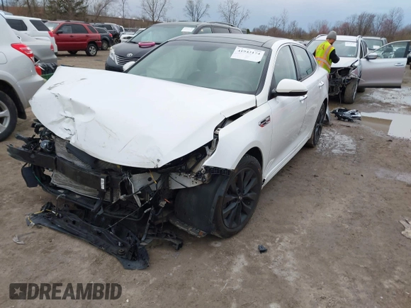 2018 Kia Optima LX with VIN 5XXGT4L31JG241732, listed as a IAAI auction lot 41943174 with 68,327 mi miles. Bid and sale history available at carsss.com. Image 18.