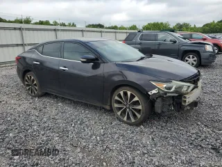 2017 Nissan Maxima SR z VIN 1N4AA6AP1HC362385, wystawiony jako Copart lot #56195685 z przebiegiem 177 839 mil mil oraz Szkoda całkowita • Salvage title. Historia ofert i sprzedaży dostępna na DreamBid. Obrazek 4.