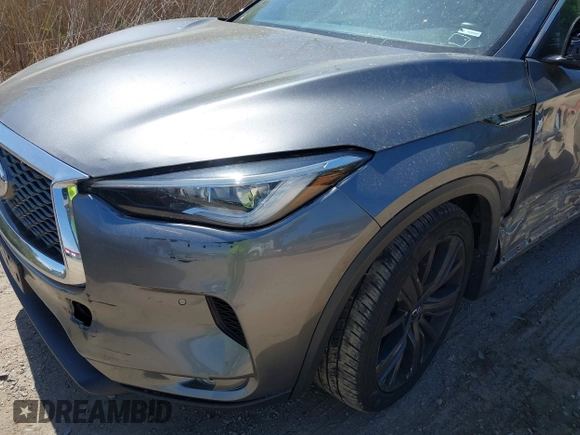 2020 Infiniti QX50 Luxe z VIN 3PCAJ5M39LF113955, wystawiony jako IAAI lot #42103238 z przebiegiem 94 886 mil mil oraz . Historia ofert i sprzedaży dostępna na DreamBid. Obrazek 17.
