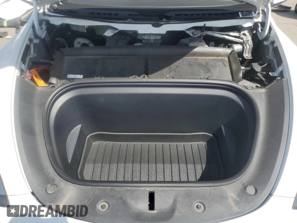 2022 Tesla Model Y Long Range with VIN 7SAYGDEE0NF436885, listed as a Copart auction lot 52101735 with 35,799 mi miles and Salvage Title. Bid and sale history available at carsss.com. Image 12.