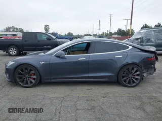2016 Tesla Model S 90D с VIN 5YJSA1E45GF143853, выставлен на аукционе IAAI как лот 42097333 с пробегом 86 672 миль миль и . История ставок и продаж доступна на DreamBid. Изображение 15.