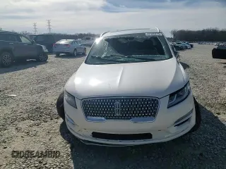 2019 Lincoln MKC Reserve с VIN 5LMCJ3D99KUL17302, выставлен на аукционе Copart как лот 47945215 с пробегом 78 967 миль миль и Списание • Salvage title. История ставок и продаж доступна на DreamBid. Изображение 12.