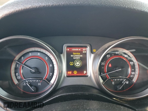 2019 Dodge Journey Crossroad with VIN 3C4PDCGB3KT867653, listed as a Copart auction lot 82591924 with 123,438 mi miles and Salvage Title. Bid and sale history available at DreamBid. Image 9.