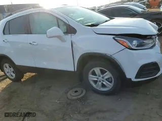 2020 Chevrolet Trax LT with VIN KL7CJPSB5LB085781, listed as a Copart auction lot 48806585 with 11,672 mi miles and Salvage Title. Bid and sale history available at carsss.com. Image 12.