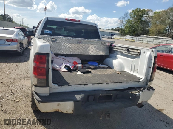 2008 GMC Sierra Denali z VIN 2GTEK638X81298237, wystawiony jako Copart lot #49724185 z przebiegiem 195 630 mil mil oraz Szkoda całkowita • Salvage title. Historia ofert i sprzedaży dostępna na DreamBid. Obrazek 6.