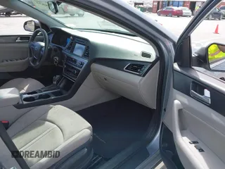 2016 Hyundai Sonata Sport with VIN 5NPE34AF7GH431794, listed as a IAAI auction lot 41838871 with 117,833 mi miles and . Bid and sale history available at DreamBid. Image 5.