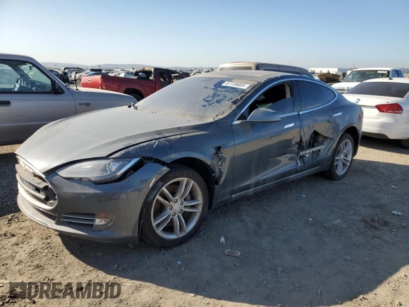 2013 Tesla Model S with VIN 5YJSA1CG9DFP09733, listed as a Copart auction lot 87739005 with 88,163 mi miles and Salvage title. Bid and sale history available at DreamBid. Image 1.