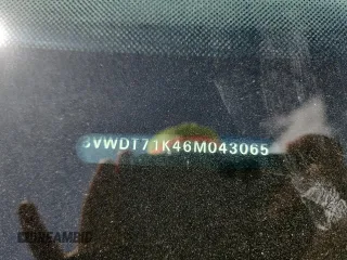 2006 Volkswagen Jetta 1.9L TDI z VIN 3VWDT71K46M043065, wystawiony jako Copart lot #62080885 z przebiegiem 279 917 mil mil oraz Nie do naprawy • Non repairable. Historia ofert i sprzedaży dostępna na DreamBid. Obrazek 13.
