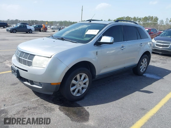 2009 Lincoln MKX with VIN 2LMDU68C09BJ02241, listed as a IAAI auction lot 41732087 with 173,582 mi miles. Bid and sale history available at carsss.com. Image 2.