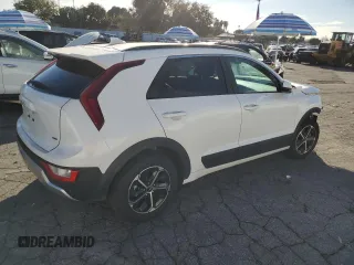 2024 Kia Niro LX with VIN KNDCP3LE5R5137078, listed as a Copart auction lot 80489944 with 38,547 mi miles and Salvage Title. Bid and sale history available at carsss.com. Image 3.