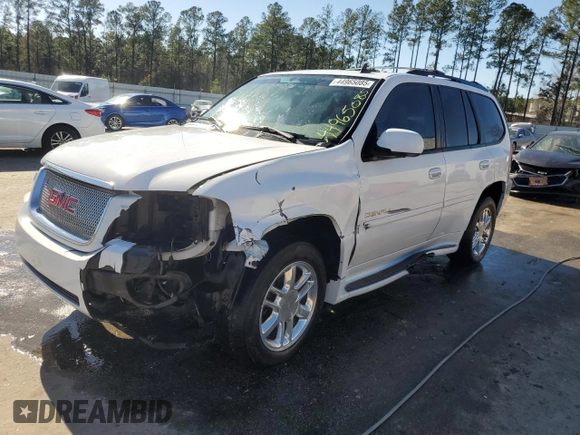 2006 GMC Envoy Denali with VIN 1GKES63M462336365, listed as a Copart auction lot 44965085 with 189,726 mi miles and Salvage Title. Bid and sale history available at carsss.com. Image 1.