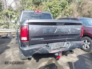 2017 Ram 1500 Rebel z VIN 1C6RR7YT0HS784756, wystawiony jako IAAI lot #41543549 z przebiegiem 146 727 mil mil oraz . Historia ofert i sprzedaży dostępna na DreamBid. Obrazek 6.