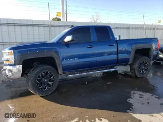 2018 Chevrolet Silverado 1500 LT with VIN 1GCVKREHXJZ184332, listed as a Copart auction lot 50547505 with 77,538 mi miles and Salvage Title. Bid and sale history available at carsss.com. Image 1.