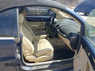 2005 Volkswagen Beetle GLS with VIN 3VWCD31Y95M300662, listed as a IAAI auction lot 42413399 with 80,342 mi miles and . Bid and sale history available at DreamBid. Image 5.