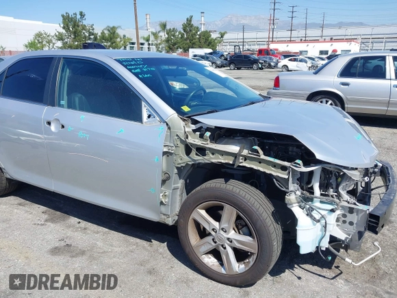 2013 Toyota Camry L with VIN 4T1BF1FK4DU249076, listed as a IAAI auction lot 42008768 with 85,030 mi miles. Bid and sale history available at carsss.com. Image 20.