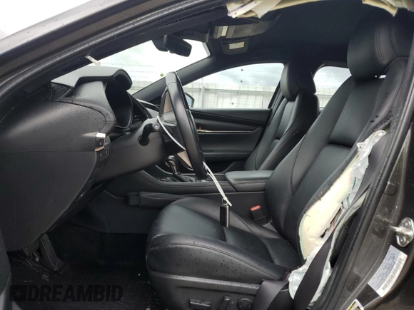 2019 Mazda 3 with VIN JM1BPALM2K1109808, listed as a Copart auction lot 61675735 with 80,746 mi miles and Salvage title. Bid and sale history available at DreamBid. Image 7.