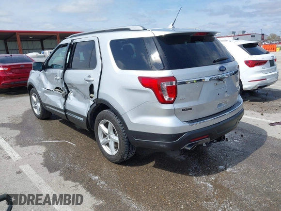 2018 Ford Explorer XLT with VIN 1FM5K7D86JGC27318, listed as a IAAI auction lot 41923567 with 120,333 mi miles and . Bid and sale history available at DreamBid. Image 3.