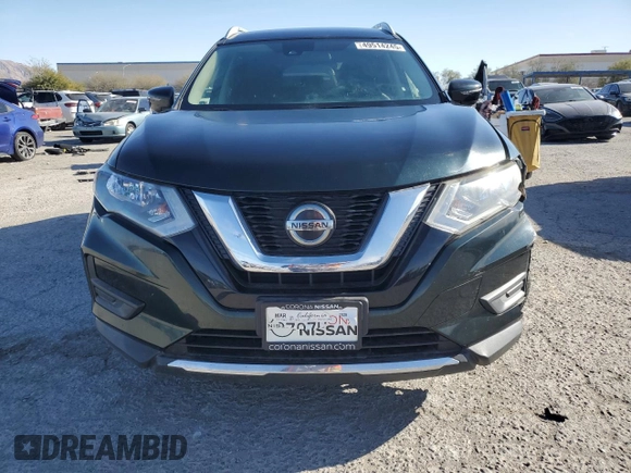 2020 Nissan Rogue SV z VIN 5N1AT2MV5LC743653, wystawiony jako Copart lot #49514245 z przebiegiem 89 460 mil mil oraz Szkoda całkowita • Salvage title. Historia ofert i sprzedaży dostępna na DreamBid. Obrazek 5.