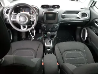 2020 Jeep Renegade Latitude with VIN ZACNJABB9LPL91894, listed as a Copart auction lot 52179294 with 31,227 mi miles and Salvage title. Bid and sale history available at DreamBid. Image 8.