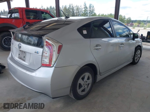 2015 Toyota Prius Four z VIN JTDKN3DU8F0427475, wystawiony jako IAAI lot #42338538 z przebiegiem 295 283 mil mil oraz . Historia ofert i sprzedaży dostępna na DreamBid. Obrazek 4.