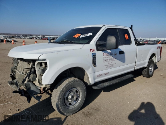 2021 Ford Super Duty F-250 SRW XL with VIN 1FT7X2B64MEE18691, listed as a Copart auction lot 80460914 with 81,101 mi miles and Salvage Title. Bid and sale history available at carsss.com. Image 1.