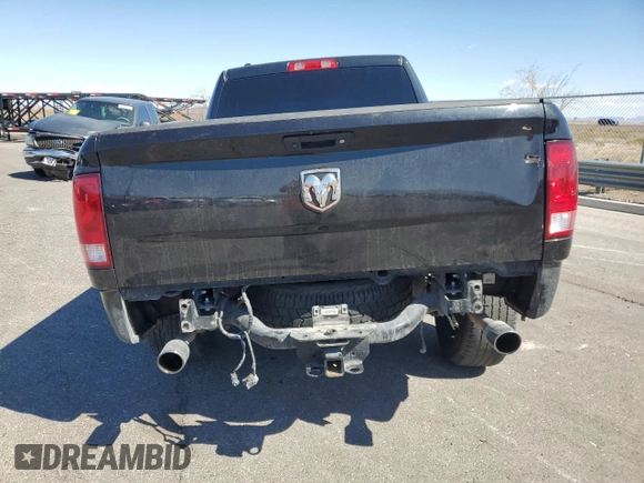 2018 Ram 1500 Express z VIN 1C6RR6FT7JS195917, wystawiony jako Copart lot #49354805 z przebiegiem 57 953 mil mil oraz Szkoda całkowita • Salvage title. Historia ofert i sprzedaży dostępna na DreamBid. Obrazek 6.