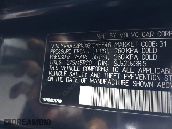 2016 Volvo XC90 T6 Momentum with VIN YV4A22PKXG1045546, listed as a IAAI auction lot 41928078 with 136,790 mi miles. Bid and sale history available at carsss.com. Image 9.