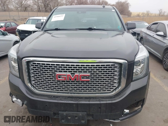 2015 GMC Yukon Denali with VIN 1GKS2CKJ2FR705806, listed as a IAAI auction lot 41568322 with 171,011 mi miles. Bid and sale history available at carsss.com. Image 12.