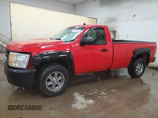 2008 Chevrolet Silverado 1500 Work Truck with VIN 1GCEC14X88Z173525, listed as a Copart auction lot 87027444 with 301,466 mi miles and Clean Title. Bid and sale history available at carsss.com. Image 1.