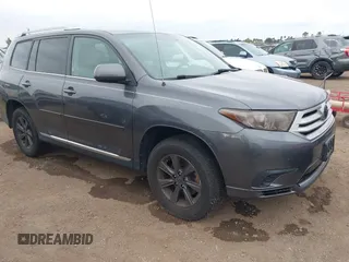 2011 Toyota Highlander with VIN 5TDBK3EH0BS055115, listed as a IAAI auction lot 42809632 with 268,376 mi miles and . Bid and sale history available at DreamBid. Image 1.