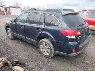 2012 Subaru Outback 2.5i Prem with VIN 4S4BRBCC6C3279775, listed as a IAAI auction lot 41611447 with 253,996 mi miles. Bid and sale history available at carsss.com. Image 3.