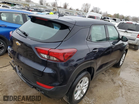 2021 Chevrolet TrailBlazer LS with VIN KL79MMS21MB086136, listed as a Copart auction lot 82045263 with 27,163 mi miles and Salvage Title. Bid and sale history available at DreamBid. Image 3.